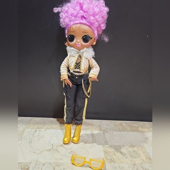 MGA L.O.L. Surprise! O.M.G. 24K D.J. Fashion Doll - Picture 2 of 8